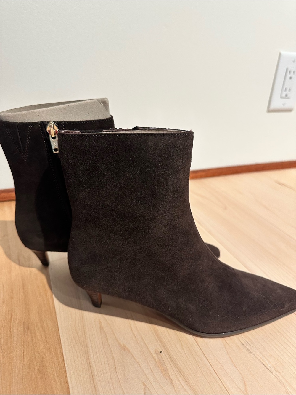 Brand New Madewell Pointed Toe Brown Suede Ankle Boots - Picture 2 of 5